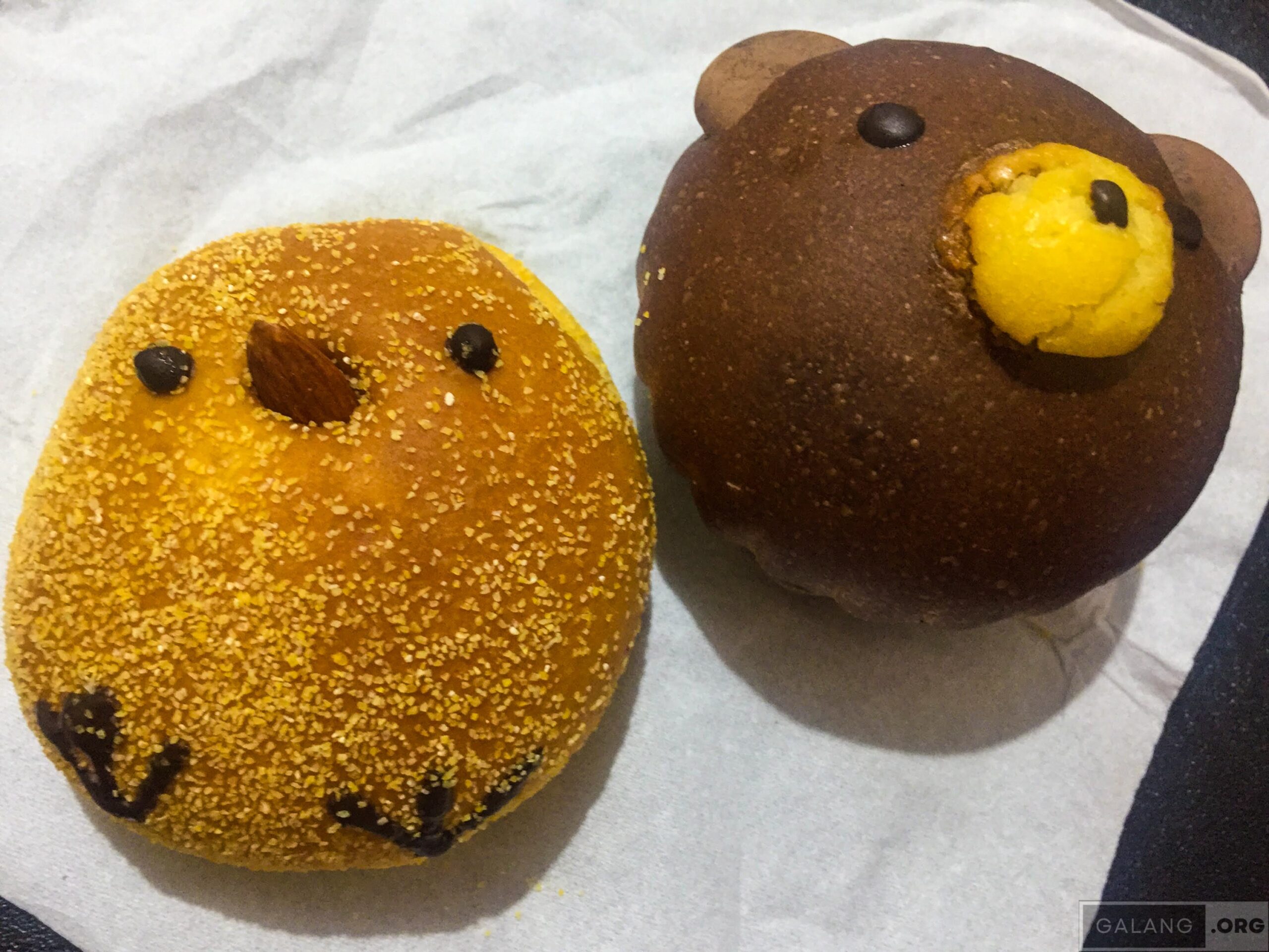 Bird and bear bread
